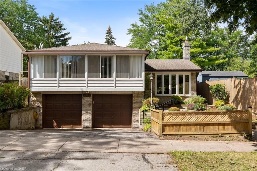 Single Family Residence for sale at 5081 Brady Avenue, Burlington, ON, L7L 3X5 - Pinedale - MLS: 40863070