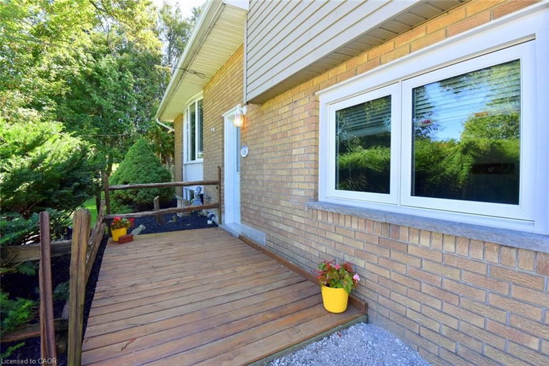8491 Dickenson Road photo 4