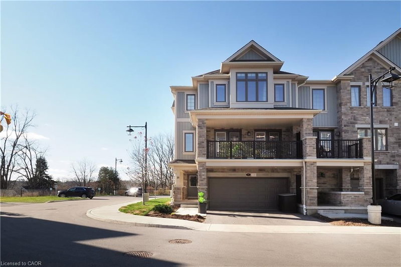 31 Bank Swallow Crescent