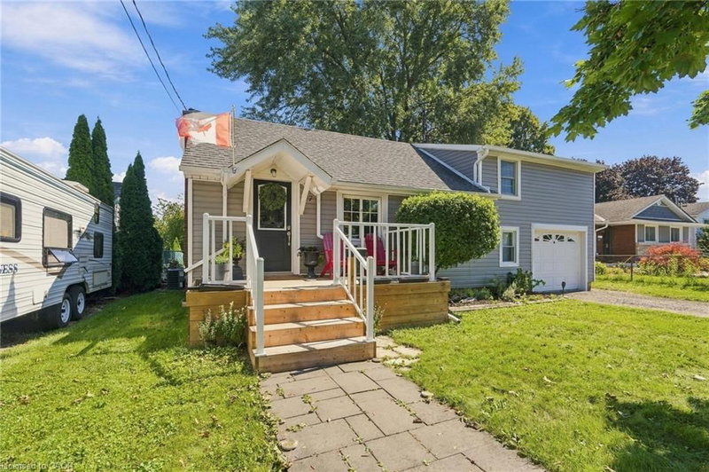 17 Foxglove Avenue