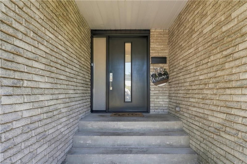 2390 Sinclair Circle