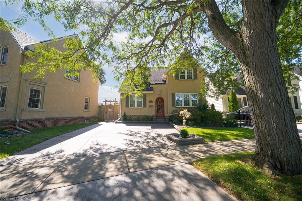Single Family Residence for sale at 48 Lincoln Avenue, Brantford, ON, N3T 4S7 - Holmedale - MLS: 40863312