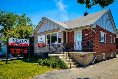 29 King Street W