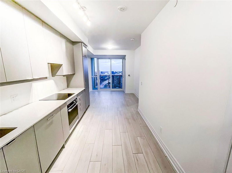 1906 - 30 Elm Drive W