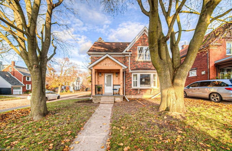 30 Dunbar Road S