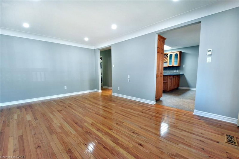 867 Upper Sherman Avenue photo 5