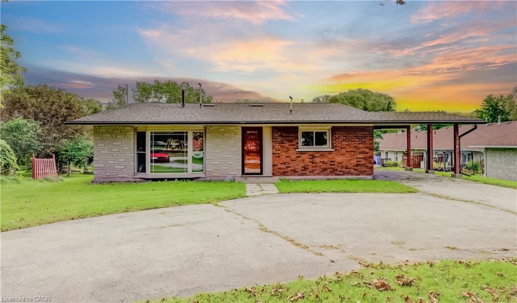 Single Family Residence for sale at 456 Queen Street, Mount Forest, ON, N0G 2L3 - Mount Forest - MLS: 40863441