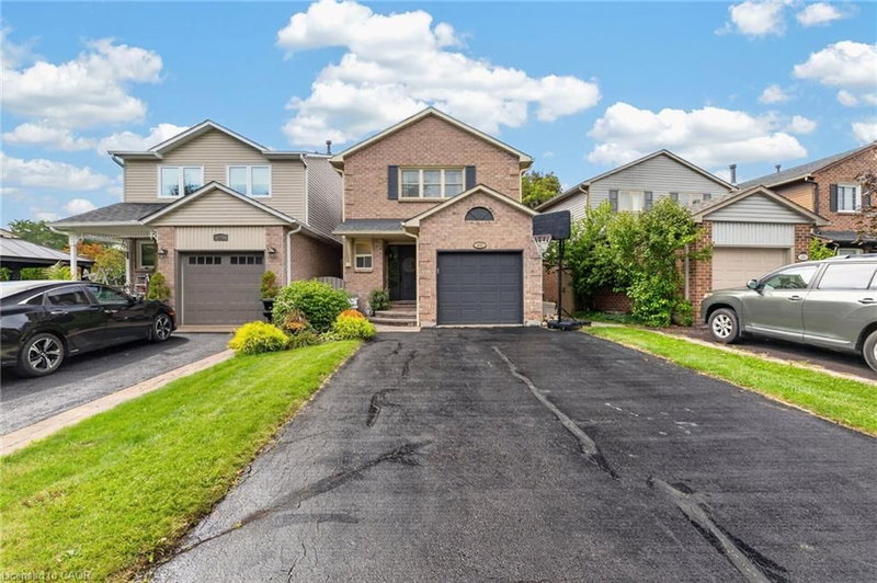 482 Vanier Drive