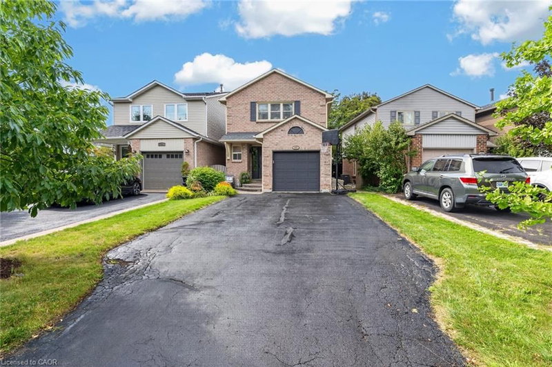 482 Vanier Drive