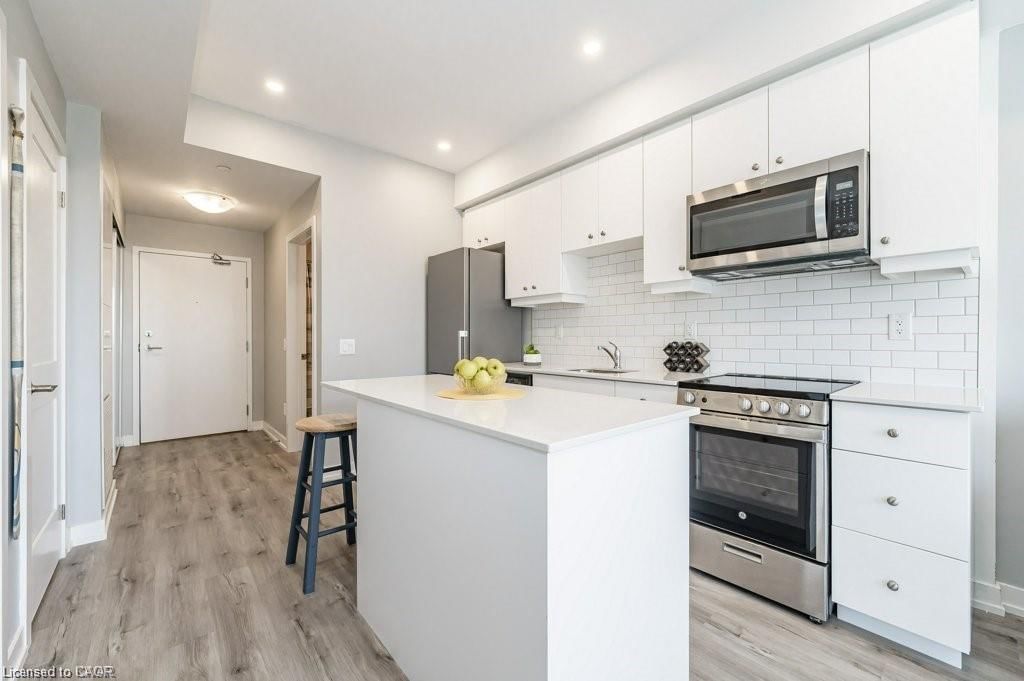 503 - 247 Northfield Drive E 4