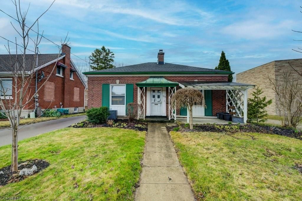 Residential for sale at 139 Stirling Avenue, Kitchener, ON, N2G 3N8 - Downtown/Rockway/S. Ward - MLS: 40863533