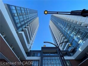 1105 - 15 Wellington Street South