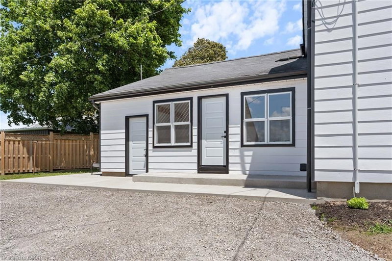 471 Lynedoch Road photo 5