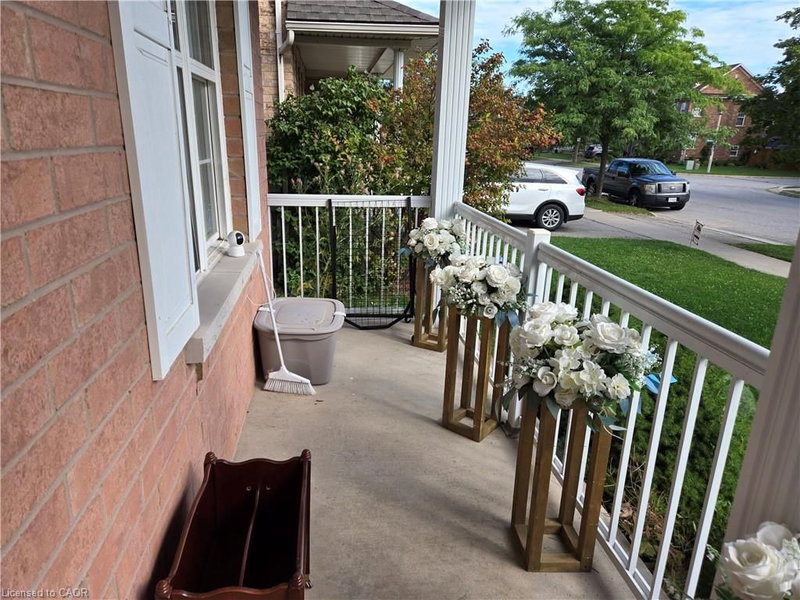 28 Niagara On The Green Boulevard