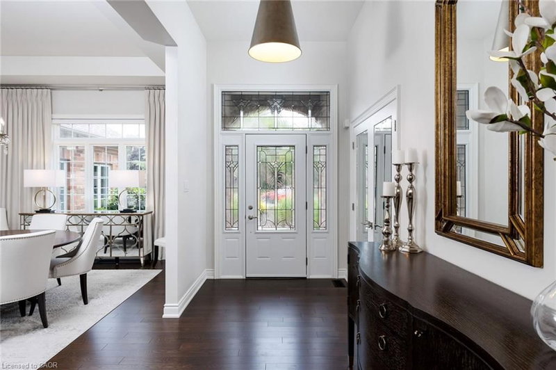 32 Parkshore Place photo 5