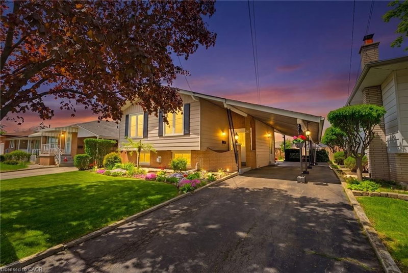 26 Rivercrest Road