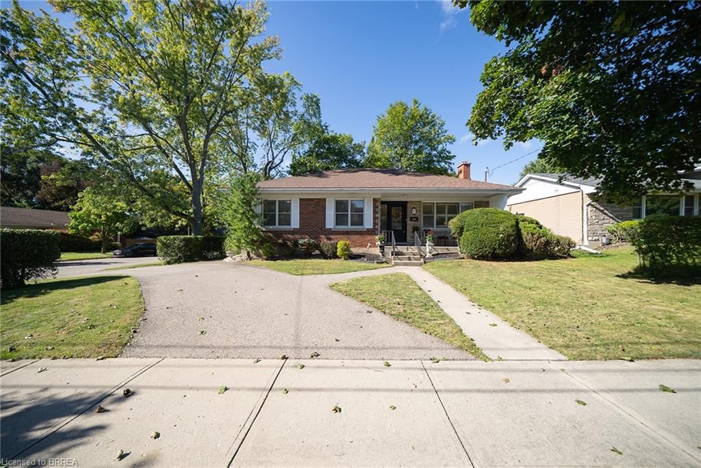 Single Family Residence for sale at 57 Devon Street, Brantford, ON, N3R 1M5 - Henderson - MLS: 40863761