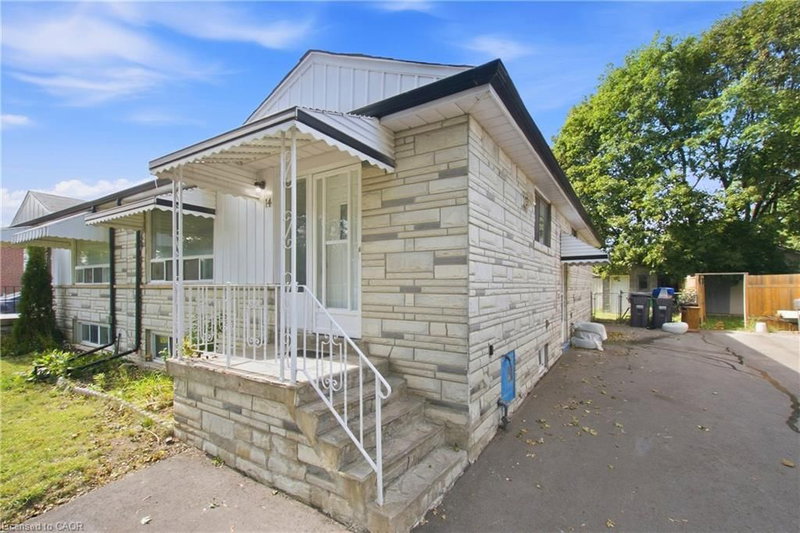14 Avondale Boulevard