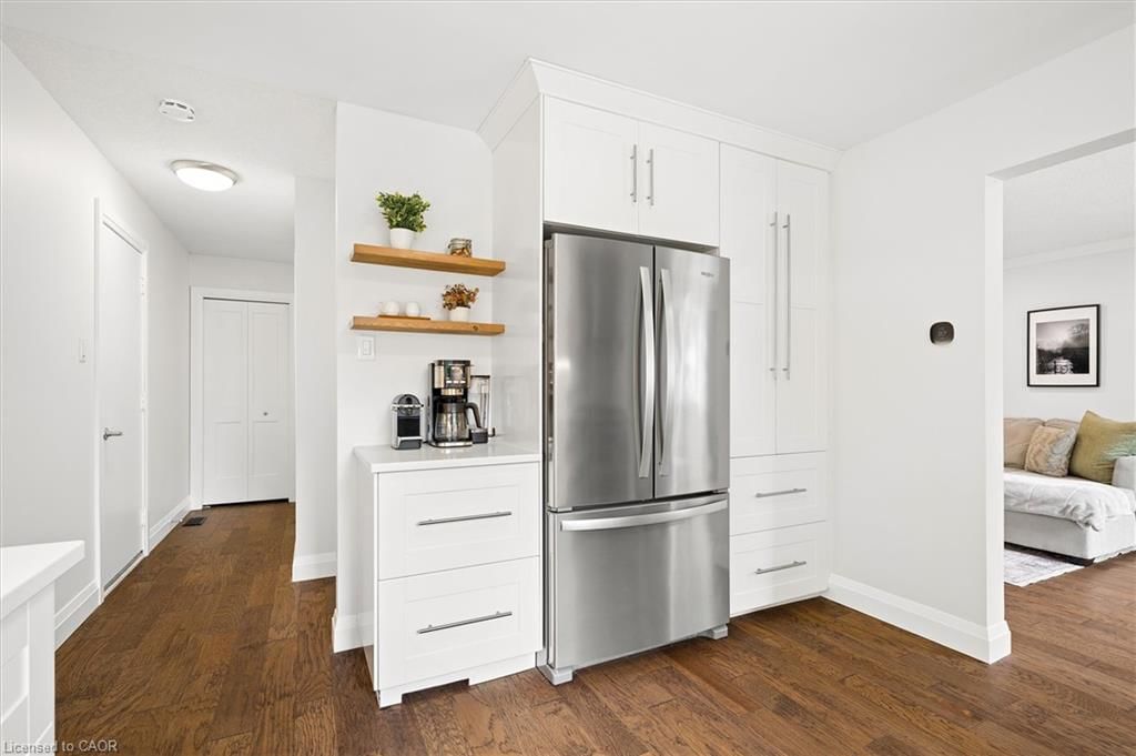 125 Martinglen Crescent, Kitchener, view 12