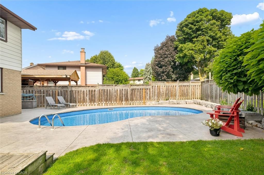 125 Martinglen Crescent, Kitchener, view 34