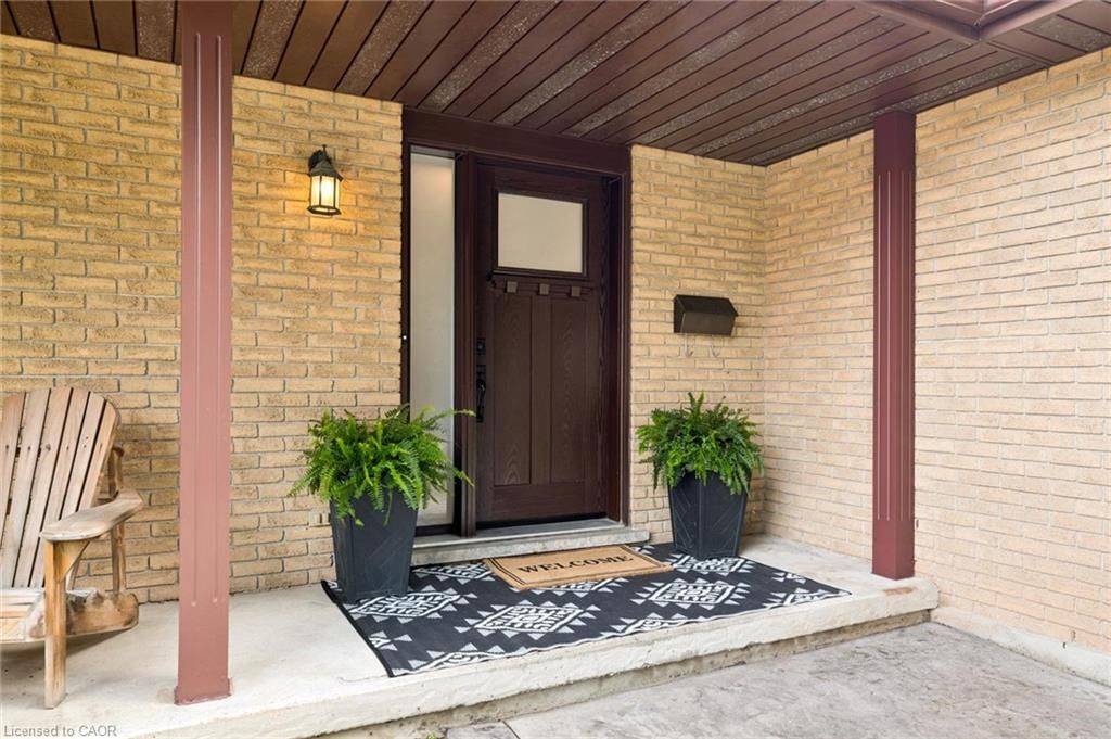 125 Martinglen Crescent, Kitchener, view 4