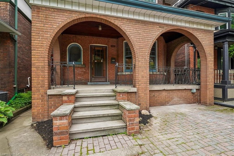33 Saint Clair Avenue