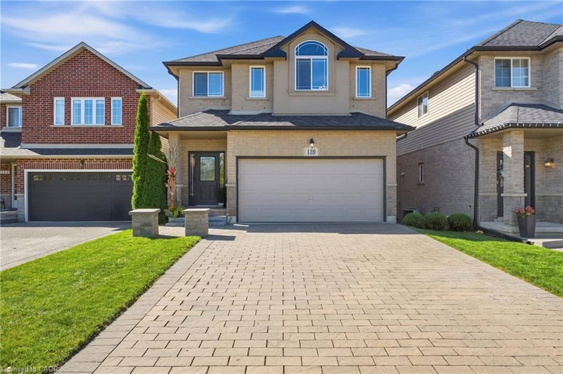 139 Stoneglen Way