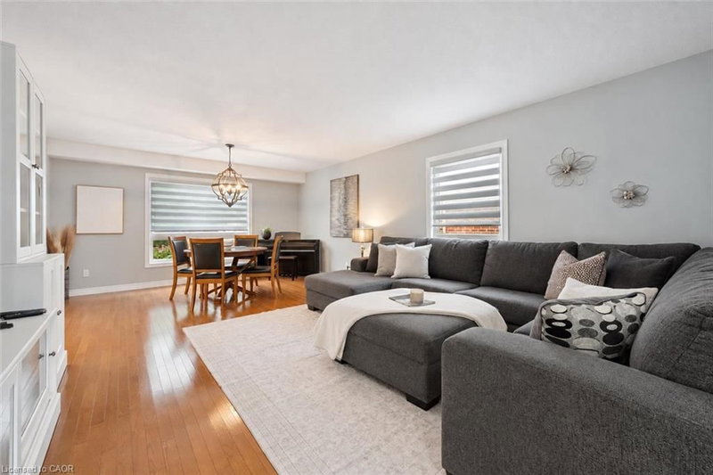 33 Washburn Drive photo 5