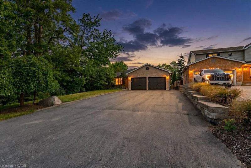 907 Doon Village Road