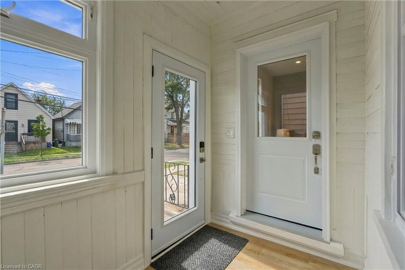 19 Vansitmart Avenue photo 4