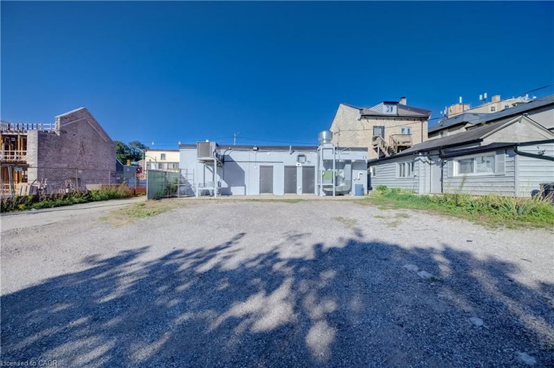 1118 King Street E photo 5