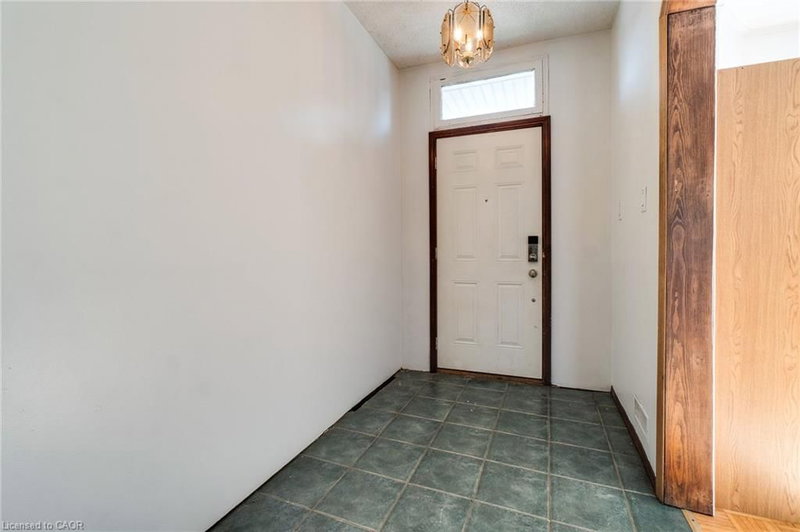 23 Oak Avenue photo 5