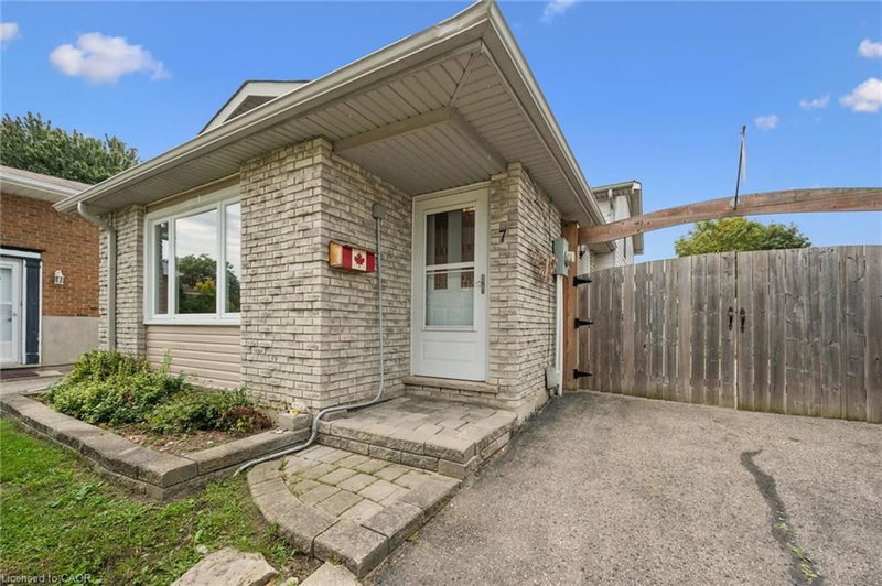 7 Homestead Place