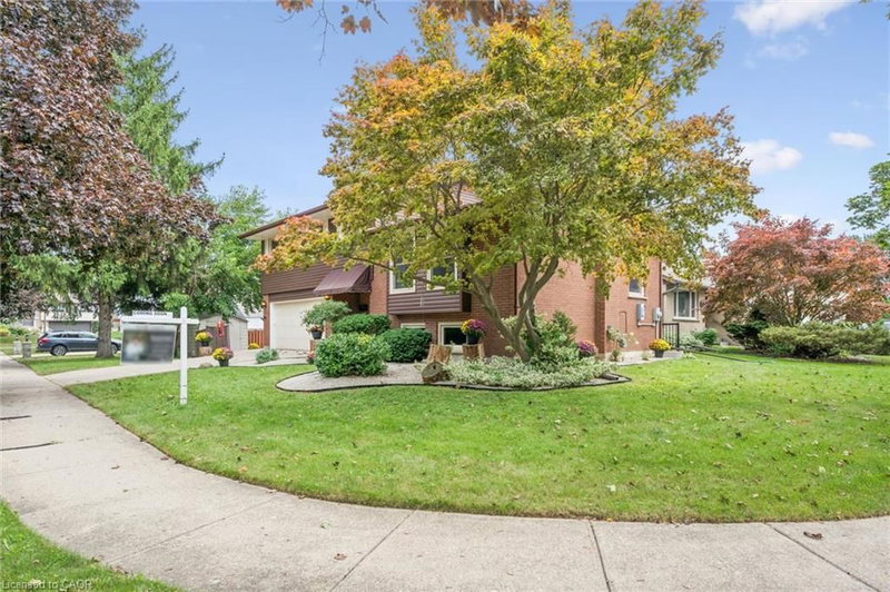 21 Colebrook Court photo 4
