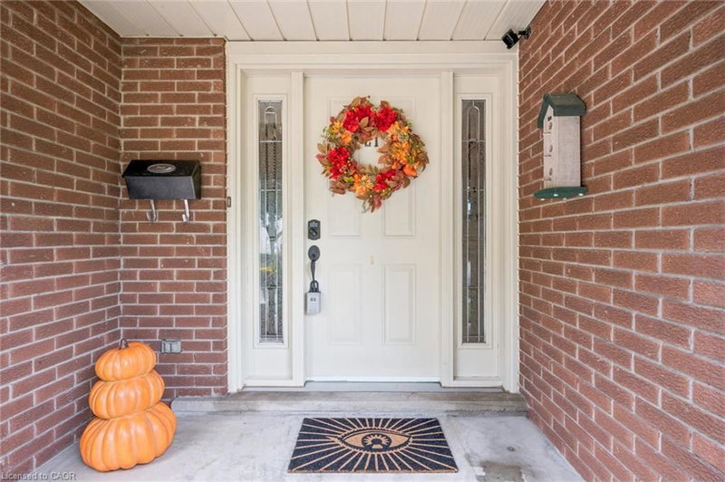 21 Colebrook Court photo 5