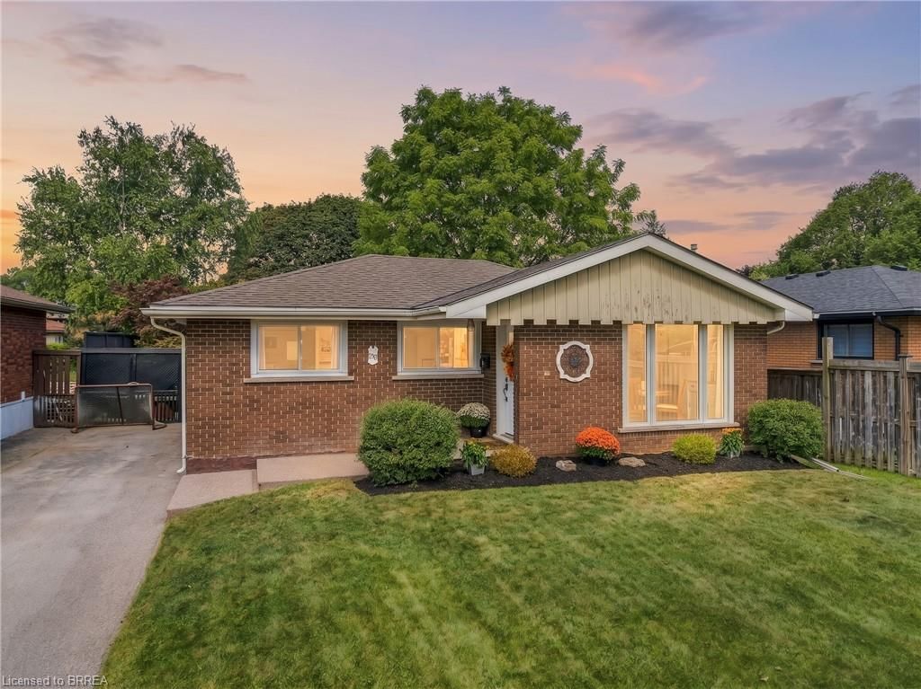 Single Family Residence for sale at 47 Buckingham Street, Brantford, ON, N3R 3B2 - Fairview/Greenbrier - MLS: 40864213