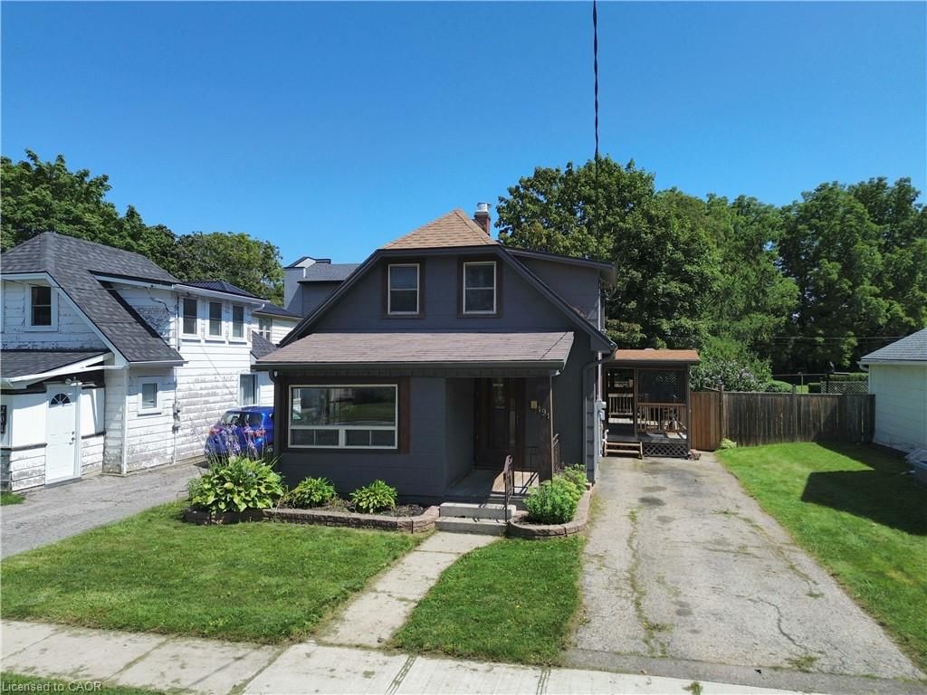 Single Family Residence for sale at 191 Queen Street, Simcoe, ON, N3Y 3Y7 - Town of Simcoe - MLS: 40864227