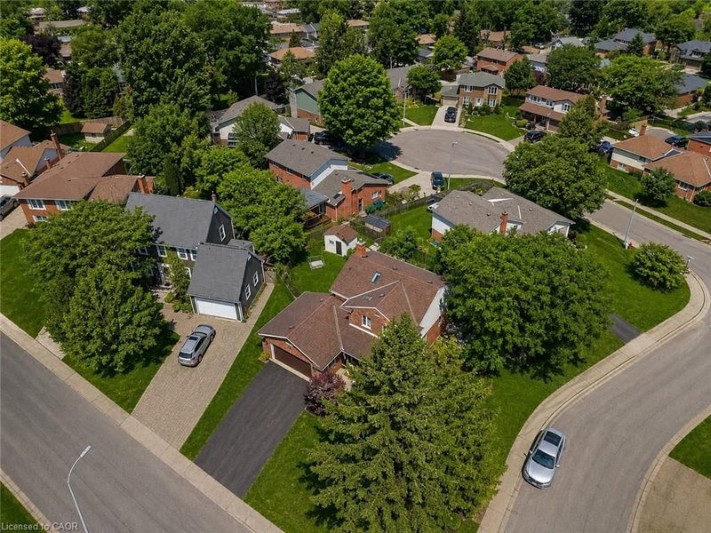28 Dixon Crescent