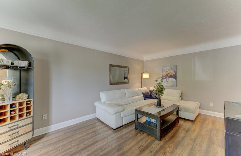 21 Waverly Road photo 4