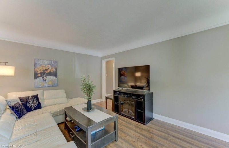 21 Waverly Road photo 5