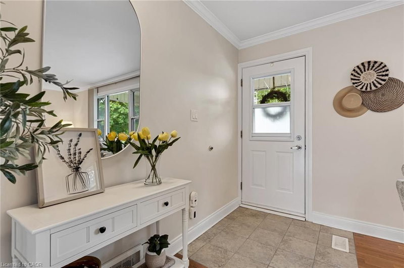 113 Whitelock Street photo 5