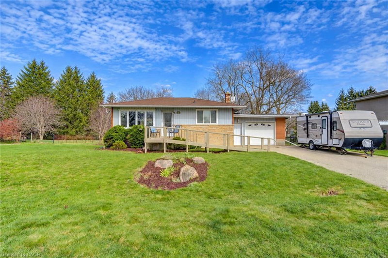 8 Marshall Avenue