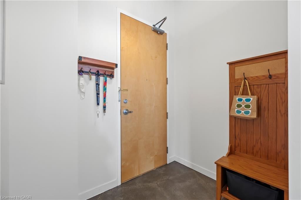 308 - 404 King Street W 5