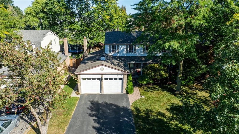 6888 Barrisdale Drive photo 4