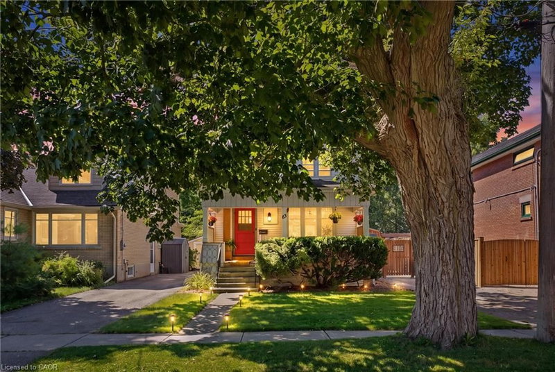 63 Fountain Street W photo 5