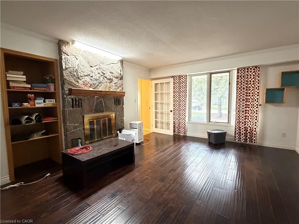 450 Bridge Street W, Waterloo 4