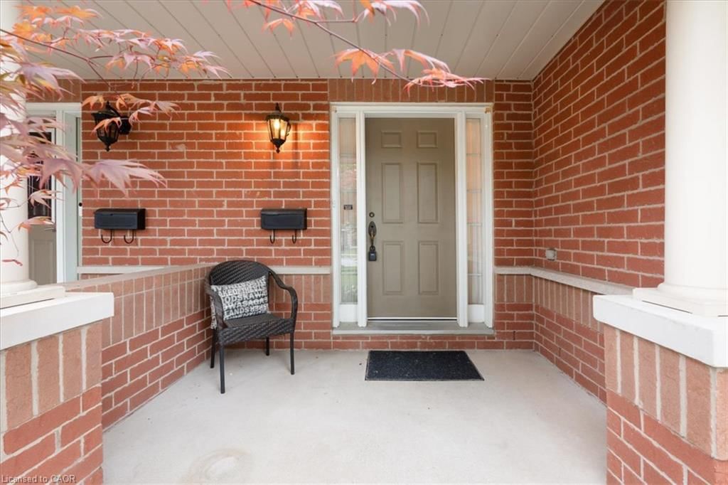 Row/Townhouse for sale at 2-2175 Country Club Drive, Burlington, ON, L7M 4H9 - Millcroft - MLS: 40864632