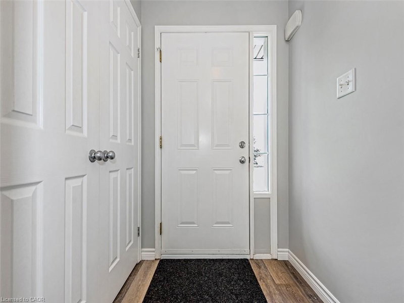 15 Powell Lane photo 4