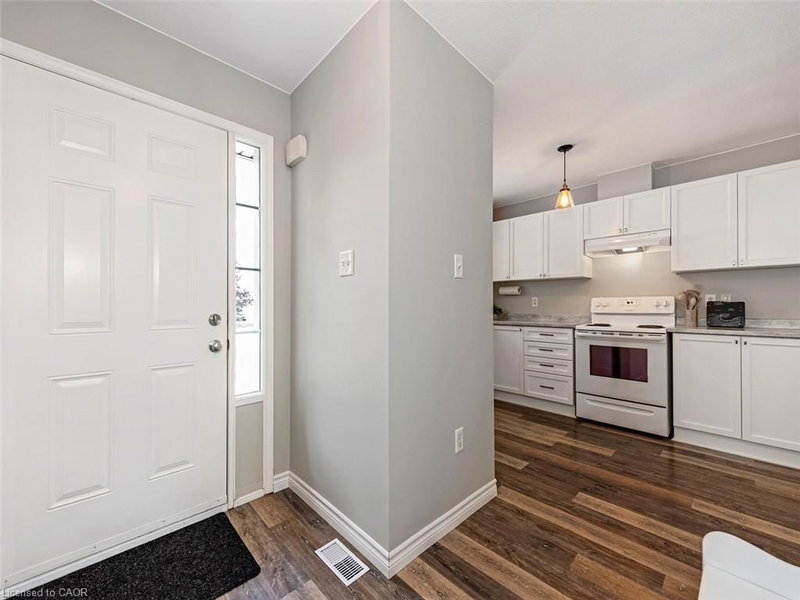 15 Powell Lane photo 5