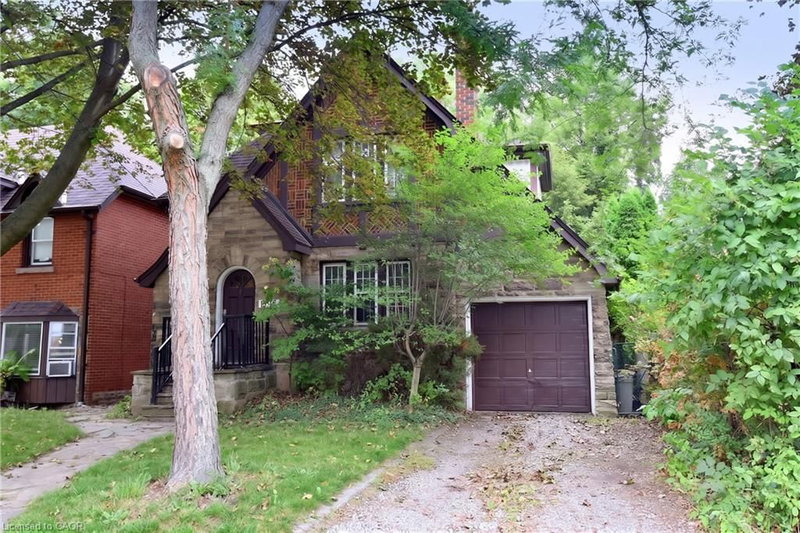 1236 King Street W